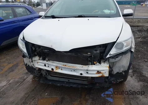 2013 Lincoln Mkx z USA, uszkodzony, nr VIN 2LMDJ8JK4DBL23968